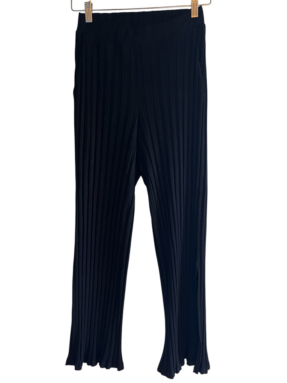 Eileen Fisher ribbed cropped split hem black pull on pants excellent condition